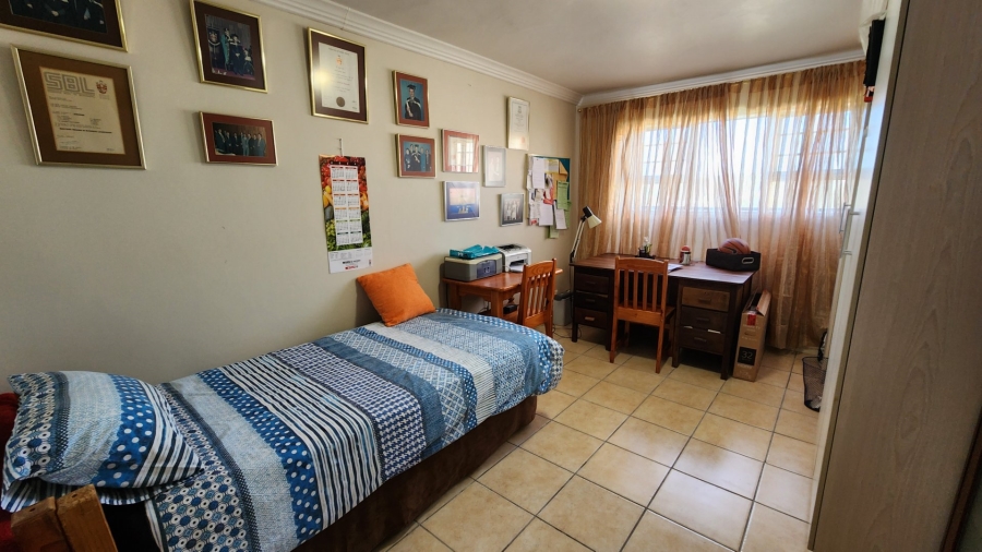 3 Bedroom Property for Sale in Seemeeu Park Western Cape